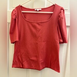 Coral colored XL Puffed sleeve ribbed shirt